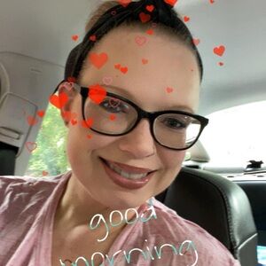 Meet your Posher, Pamela